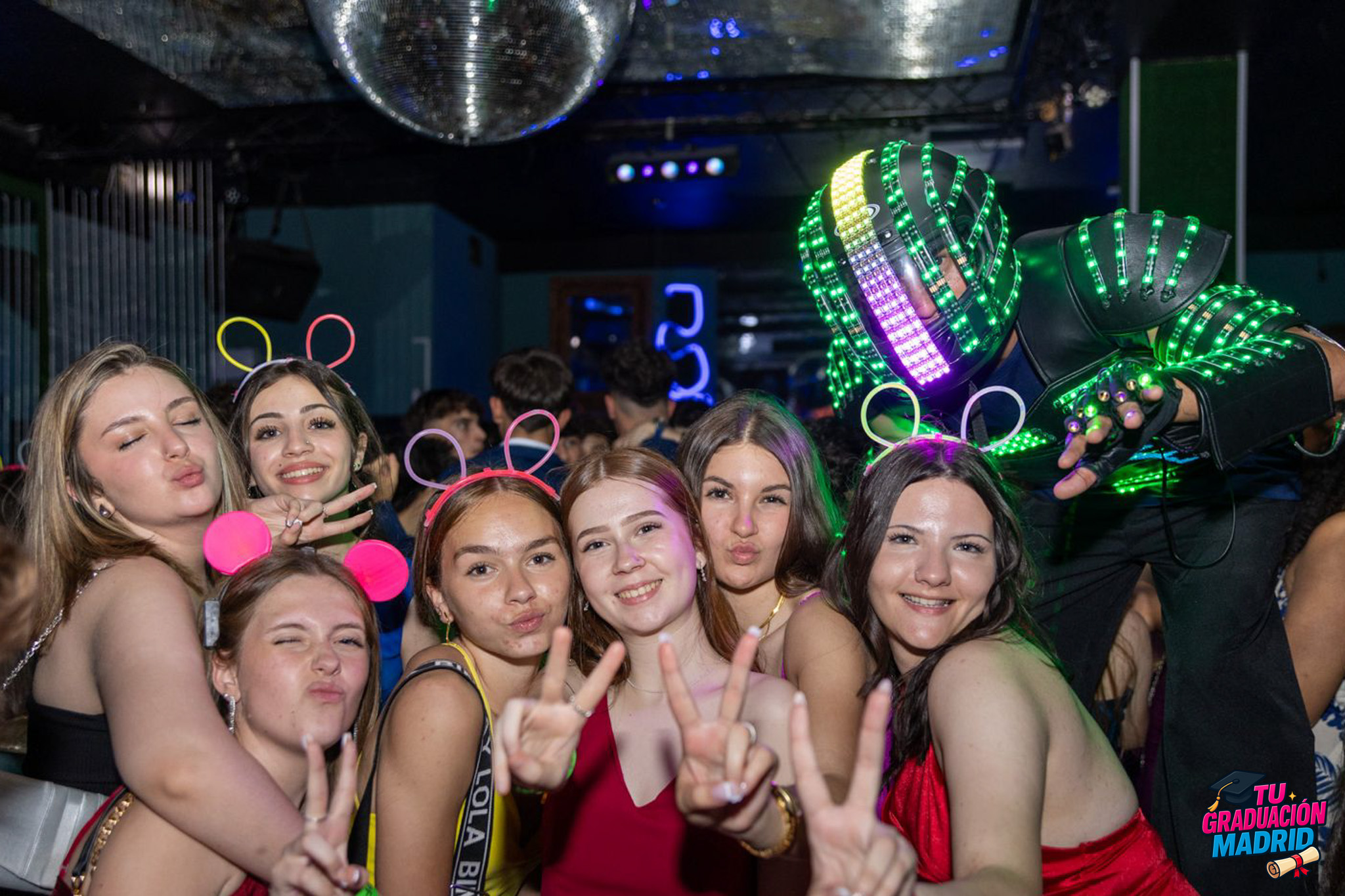 Graduaciones en Madrid — vista desde la cabina del DJ